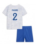 Francie Benjamin Pavard #2 Venkovní dres pro děti MS 2022 Krátký Rukáv (+ trenýrky)